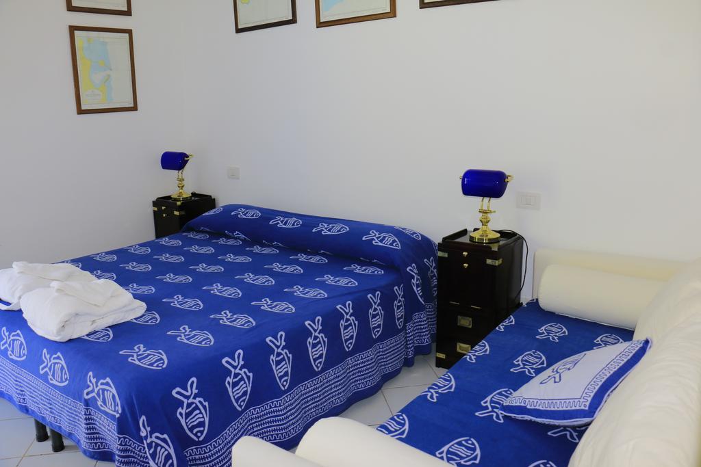 Cala Cavone Guest House 폰차 외부 사진
