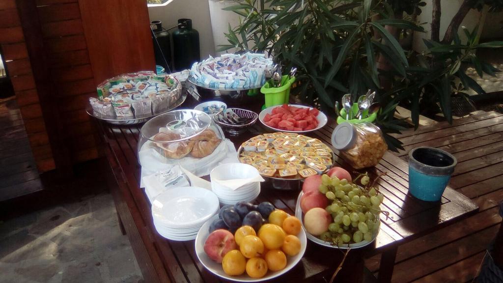 Cala Cavone Guest House 폰차 외부 사진